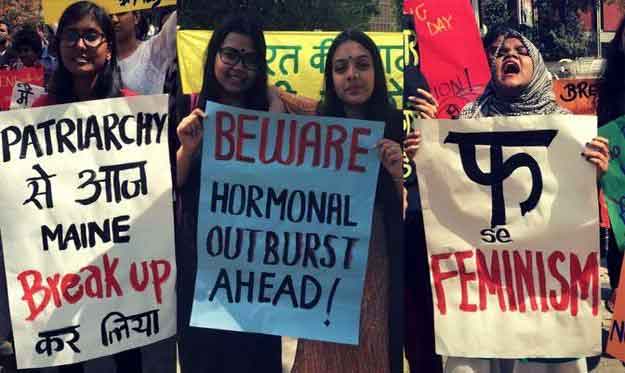 Women protest against Maneka Gandhi