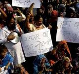 Women in UP Protest Against De-Monetization