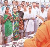 Dalits convert to Buddhism in Gujarat